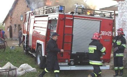 Do pożaru najpierw przyjechał zastęp zawodowej straży pożarnej z Tarnobrzega.
