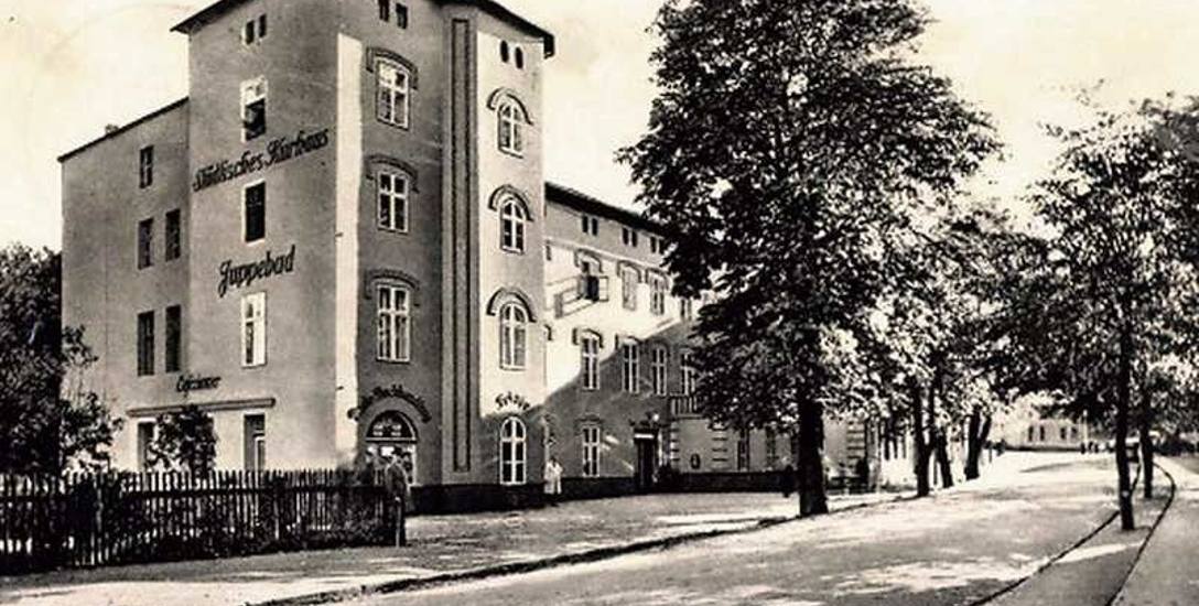 Hotel Juppebad, obecnie Sudety, przy Promenadenstrasse na pocztówce z 1939 roku. Gniazdo agentów Abwehry