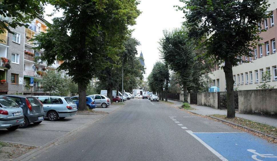 Mężczyzna nie doczekał się pomocy i zmarł, chociaż mieszkał naprzeciwko szpitala