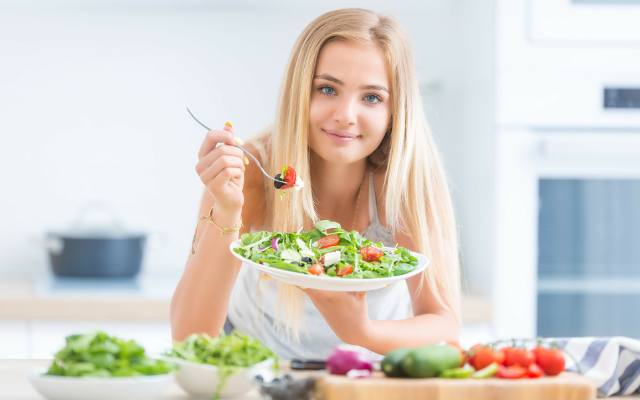 Dieta Roku to same korzyści z odchudzaniem włącznie! W 2024 r. zwycięzcą rankingu 30 planów żywienia zostało naprawdę smaczne menu