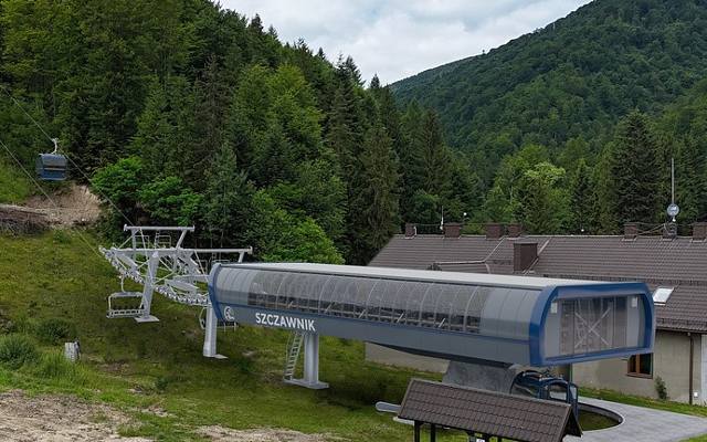Ośrodek turystyczno-narciarski PKL w gminie Muszyna będzie całoroczną atrakcją regionu. Uzupełni ofertę PKL w Krynicy. Umowa podpisana 