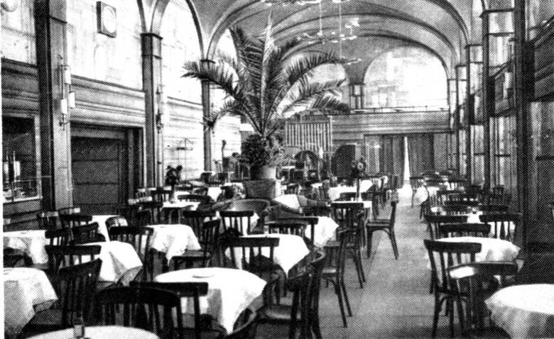 Tego już nie ma w Szczecinie. Tak wyglądały wnętrza szczecińskich restauracji [ZDJĘCIA]