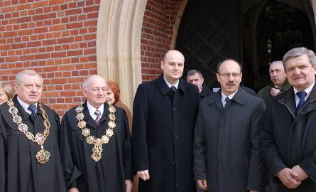 Na uroczystość przybyli prezydent Andrzej Kosztowniak, wiceprezydent Ryszard Fałek, a członkowie cechu założyli uroczyste stroje