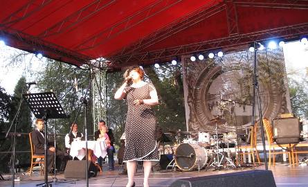 oanna Siemiątkowska reprezentująca Radomski Ośrodek Doskonalenia Nauczycieli zaśpiewała niemal artystycznie "Walca Francois”.