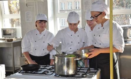 Niezwykłe warsztaty kulinarne w Zespole Szkół Gastronomicznych i Hotelarskich w Sandomierzu