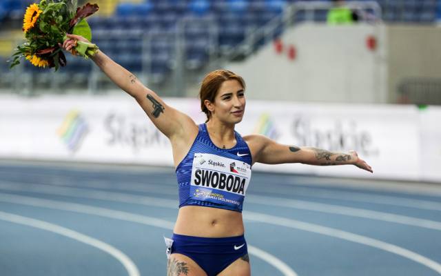 Seksowna Ewa Swoboda pokazuje zgrabne ciało i tatuaże. Takich fotografii jeszcze nie widzieliście! Piękna, szybka i utalentowana 2.03.2024