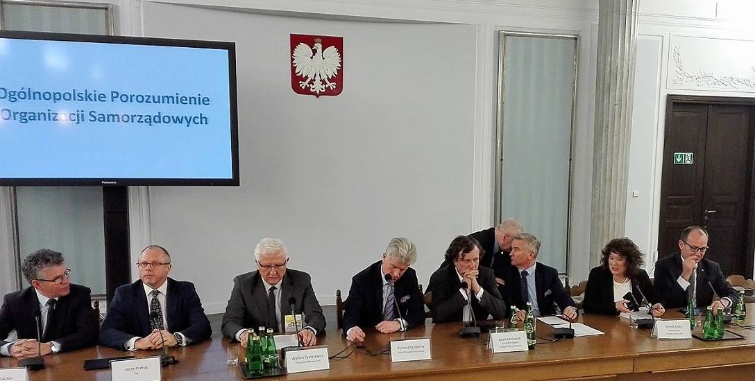 W debacie wzięli udział m.in. samorządowcy z Lubuskiego, a wśród nich Jacek Sauter, burmistrz Bytomia Odrzańskiego
