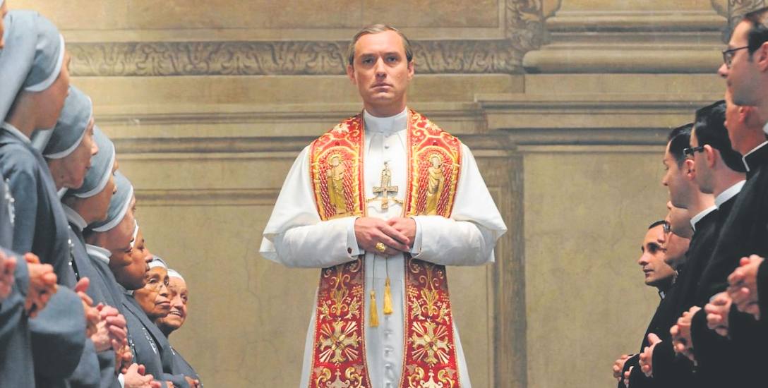 „Młody papież” zbudowany z lęków i tęsknot współczesnego świata. Serial, który niepokoi 
