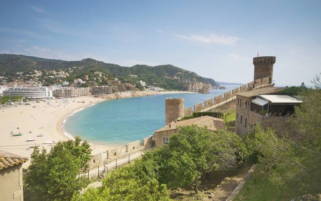 7 najpiękniejszych plaż w Hiszpanii, idealnych na wakacyjnych wypoczynek i relaks. Trzeba je zobaczyć chociaż raz w życiu!