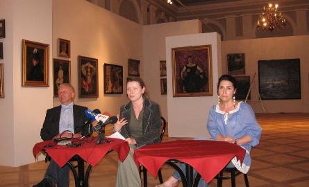O wystawie mówiono podczas wtorkwoej konferencji w muzeum- od lewej- dyrektor Adam Zieleziński, Paulina Szymalak i Ilona Pulnar - Ferdjani