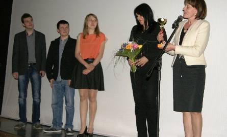 Twórcy filmu, jeszcze przed premierą otrzymali nagrodę „Gibar”.