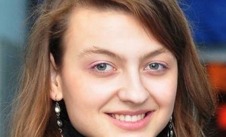 Małgorzata NakoniecznaMa 17 lat, mieszka w Kielcach. Jest uczennicą pierwszej klasy w V Liceum Ogólnokształcącego w Kielcach. Śpiewu uczy się w kieleckim