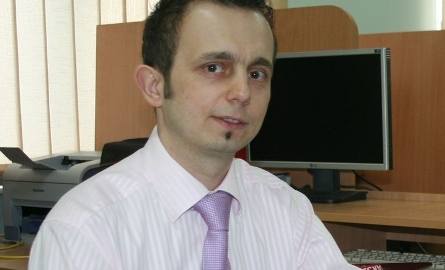 Sebastian Straczyński - Belfer Roku 2011 w powiecie niżańskim w swojej pracowni. Ma 36 lat, pedagog z Regionalnego Centrum Edukacji Zawodowej w Nisku.