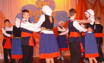 Wczorajszy koncert zakończył Kujawiak w wykonaniu zespołu tanecznego ze szkoły podstawowej w Kurozwękach.