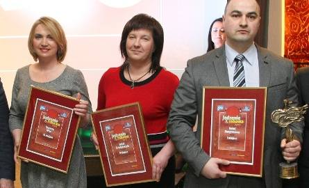 Nagrodzeni w kategorii Hotele. Od lewej: 3 miejsce Tęczowy Młyn w Kielcach, nagrodę odbierała dyrektor Anna Ciołak, 2 miejsce hotel Świętokrzyski w Suchedniowie,