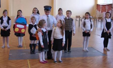 Prezentacja artystyczna szkoły w Młodzawach Dużych otrzymała nagrodę specjalną.