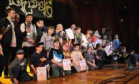 W Ogólnopolskim Turnieju Tańca Break Dance o Puchar Burmistrza Miasta i Gminy Lipsko wzięło udział prawie 60 tancerzy.