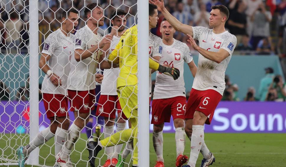 Film do artykułu: Oceniamy piłkarzy reprezentacji Polski po porażce z Argentyną. Mamy awans, ale słabo zagraliśmy