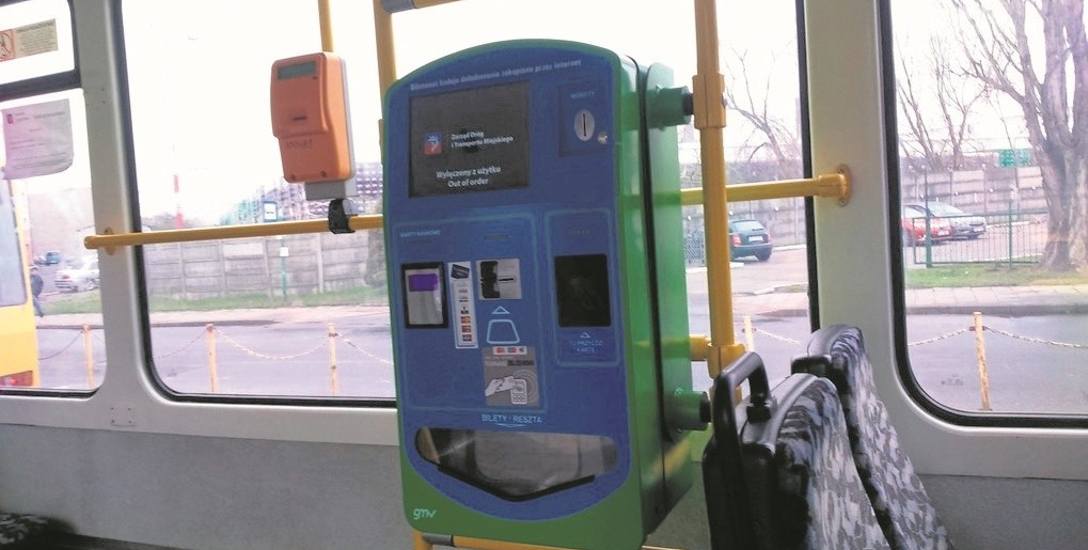 Od stycznia do końca października 2016 roku zgłoszono 3146 awarii biletomatów w tramwajach i autobusach. Według zarządu dróg 15 procent zgłoszeń nie