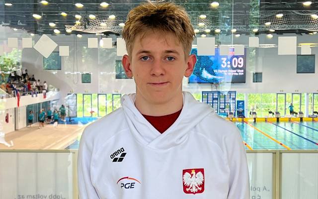Kacper Osak, pływacki talent z Siemachy Kraków, ma za sobą udany sezon. Wrócił z dwoma medalami z MP 14-latków