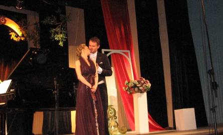 A to duet :Aleksandra Orłowska- Jabłońska i Tomasz Kumięga