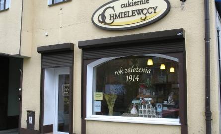 Cukiernie Chmielewscy od 1928 roku są w tym samym miejscu przy ul. Nowodworskiej. Choć początkowo był to nr 15, potem 30, a obecnie 28.