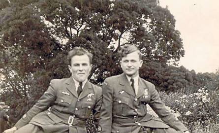 Londyn 1946 rok. Mój kuzyn Marian Sztul (z prawej) ze swoim przyjacielem z lat wojny Marianem Bartkowiakiem