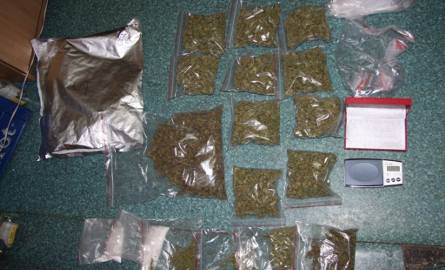 Policjanci znaleźli marihuanę i amfetaminę