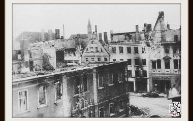 Niestety Żary mocno ucierpiały w wyniku działań wojennych. Najpierw część miasta uległa zniszczeniu po nalocie 1944 roku, a potem armia "wyzwoleńcza"