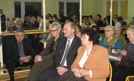 Wśród uczestników uroczystości był wójt gminy Kowala Sławomir Stanik (w środku).