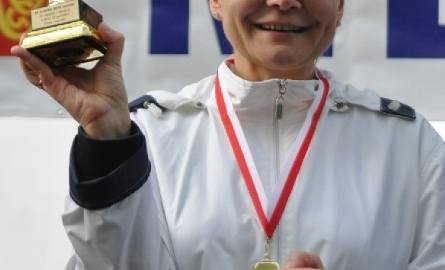 Wiceprzewodnicząca rady miasta w Końskich Ewa Swat nie miała problemu, by odnieść zwycięstwo nad rywalkami, wszak przed laty była czołową biegaczką na
