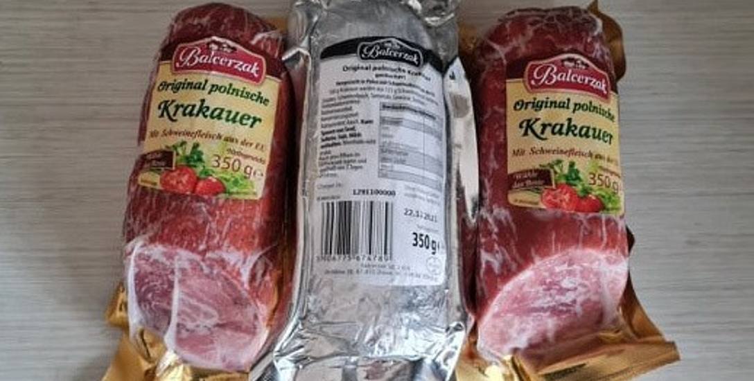 Original polnische Krakauer - oryginalna polska Krakowska z Polski sprzedawana w supermarkecie w Bawarii w Niemczech.