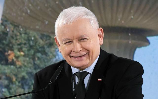 Tak mieszka Jarosław Kaczyński. Tak żyje dzisiejszy solenizant w modnej dzielnicy Warszawy. Zobacz słynny dom Jarosława Kaczyńskiego!