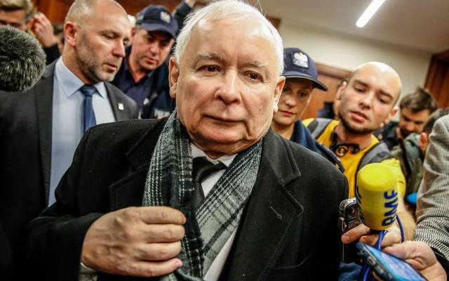 Bydgoski policjant wyrzucony, bo nie puścił Kaczyńskiego?