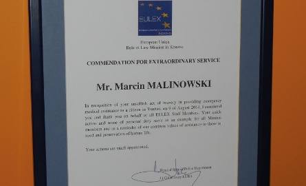 Dyplom dla Marcina Malinowskiego za pomoc dziecku potrąconemu przez samochód