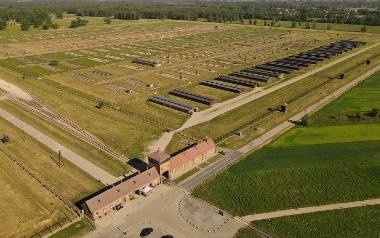 Ponad 1 mln 184 tys. osób odwiedziło w 2022 roku tereny Miejsca Pamięci Auschwitz-Birkenau