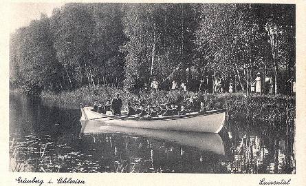 Koniec lat 30. XX wieku. Po stawie w Dolinie Luizy można było pływać dużymi łodziami