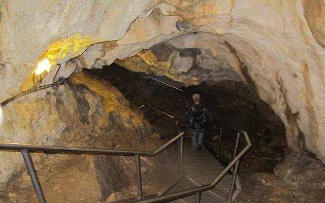 Od poniedziałku otwarta zostanie Jaskinia Mroźna w Tatrach. Już nie będzie oświetlona