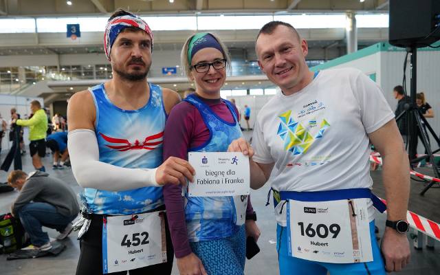 20. PKO Poznań Maraton: Przebiegli kilometry dla Fabiana i Franka. Uczestnicy maratonu ponownie wsparli potrzebujących
