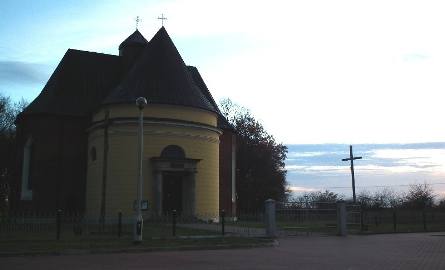 Szlak turystyczny ma prowadzić między innymi przez Jasieniec, gdzie podziwiać można zabytkowy kościół.