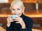 Zdjęcie do artykułu: Kiedy najlepiej pić kawę? Ekspertka ds. snu mówi, o jakiej godzinie wypijać „małą czarną”
