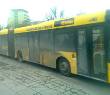 Fotografia brudnego autobusu 152 od naszej Czytelniczki
