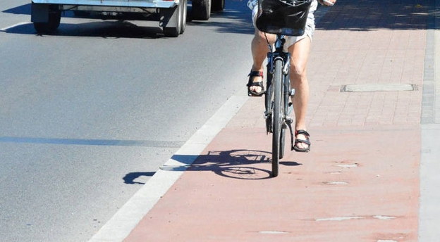 QUIZ dla rowerzystów. Znasz przepisy poruszania się po mieście? Sprawdź!