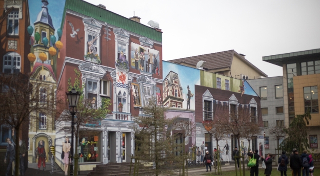 Jak dobrze znasz swoje miasto? Czy wiesz, gdzie znajdują się te murale?