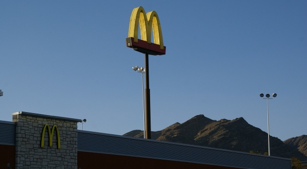 Nie tylko dla fanów fast foodów. Czy rozpoznasz te dania z McDonald's?
