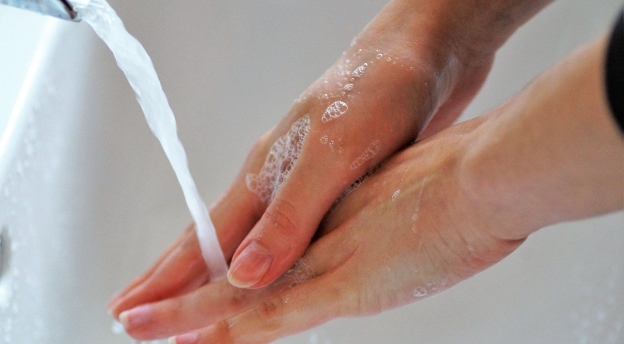 Umiesz prawidłowo myć ręce? Sprawdź!