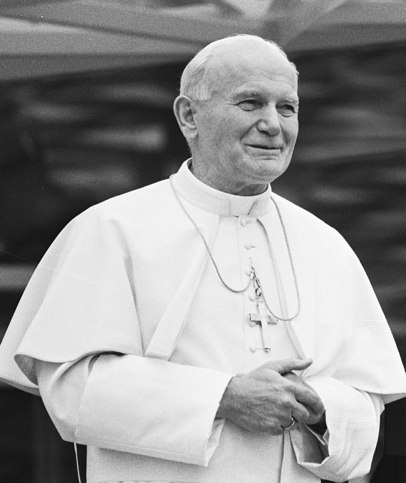 Zanim kardynał Karol Wojtyła został papieżem Janem Pawłem II, pełnił funkcję arcybiskupa w...