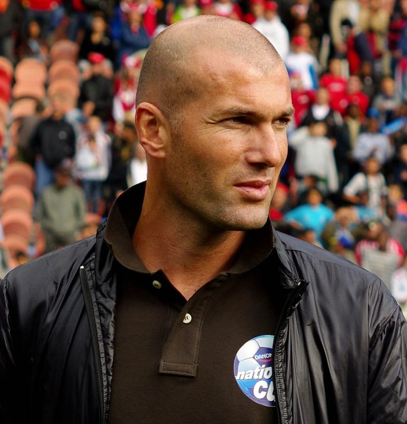 Zacznijmy od rozgrzewki: kto oberwał od Zidane'a głową podczas finału Mistrzostw w roku 2006?