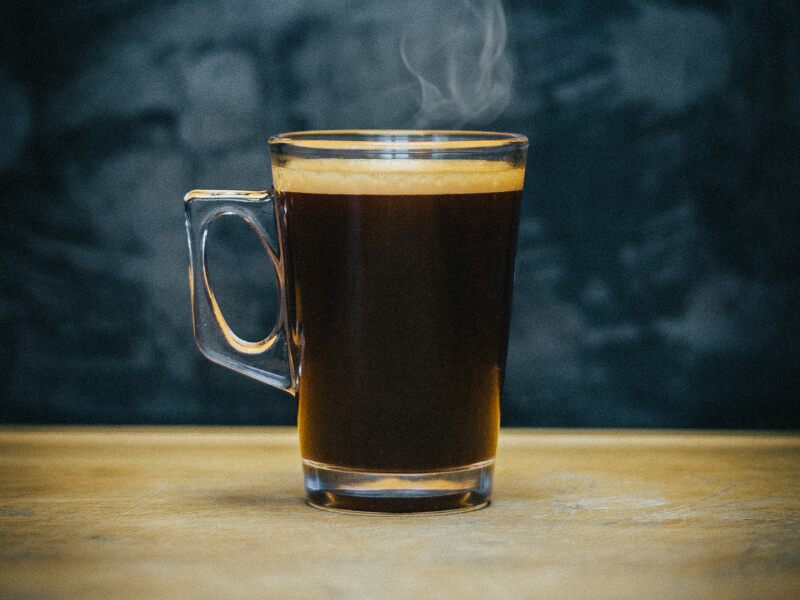 Jak była nazywana w PRL-u zmielona kawa zalana wrzątkiem?