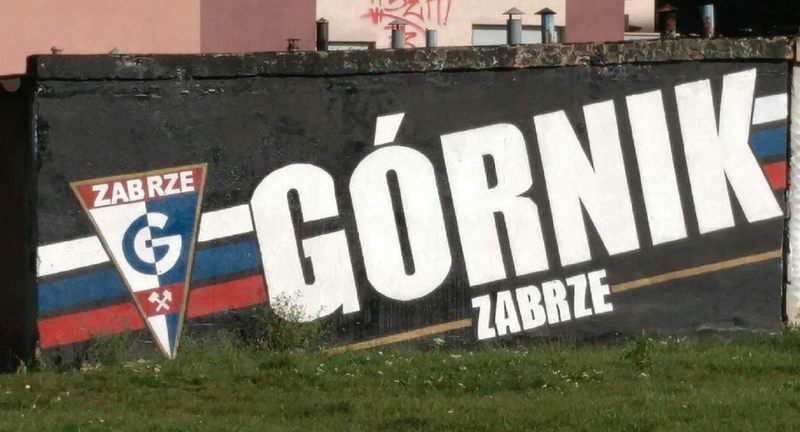 Pierwsza oficjalna nazwa klubu brzmiała GZKS Górnik Zabrze. Jakie jest poprawne rozwinięcie tego akronimu?